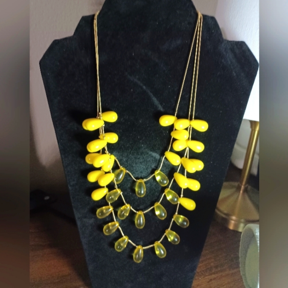 Macy's NWT Yellow Statement Necklace